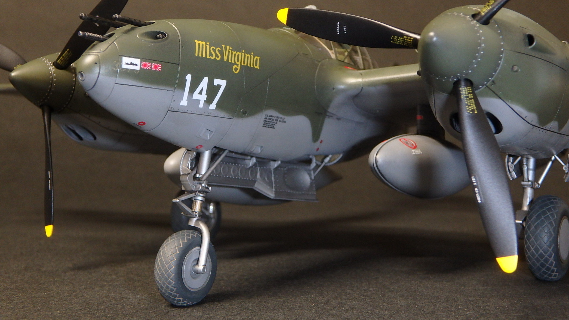 タミヤ1/48 P-38F/G ライトニング製作記＃７完成！: ヒロシのホビー