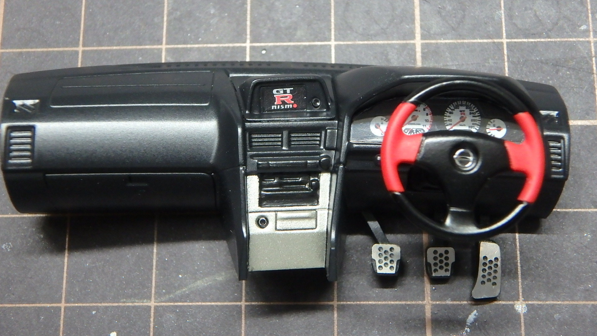 タミヤ1/24 ニスモR34 GT-R Z-tuneを作る④: ヒロシのホビーライフ雑記帳