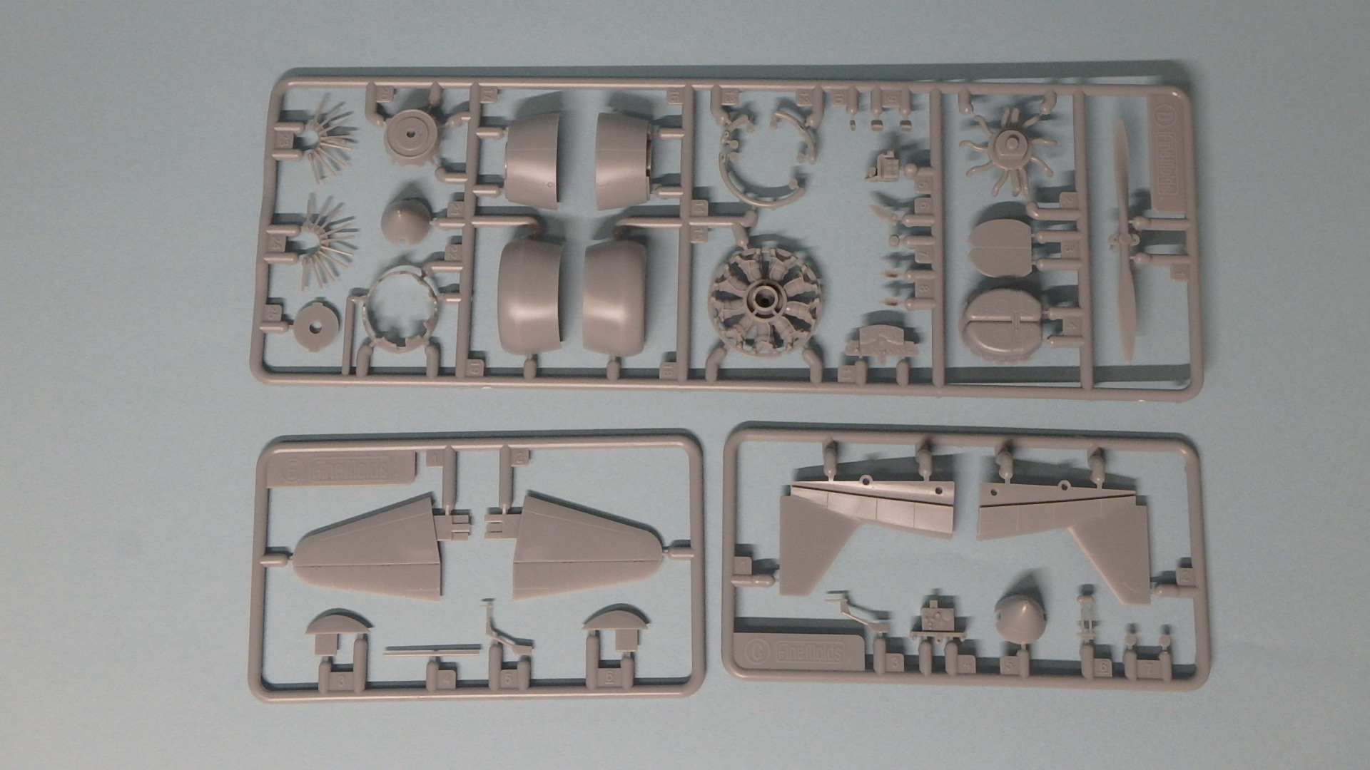 ファインモールド1/48 神風号 制作記1: ヒロシのホビーライフ雑記帳 ファインモールド1/48 神風号 制作記1: ヒロシのホビーライフ雑記帳