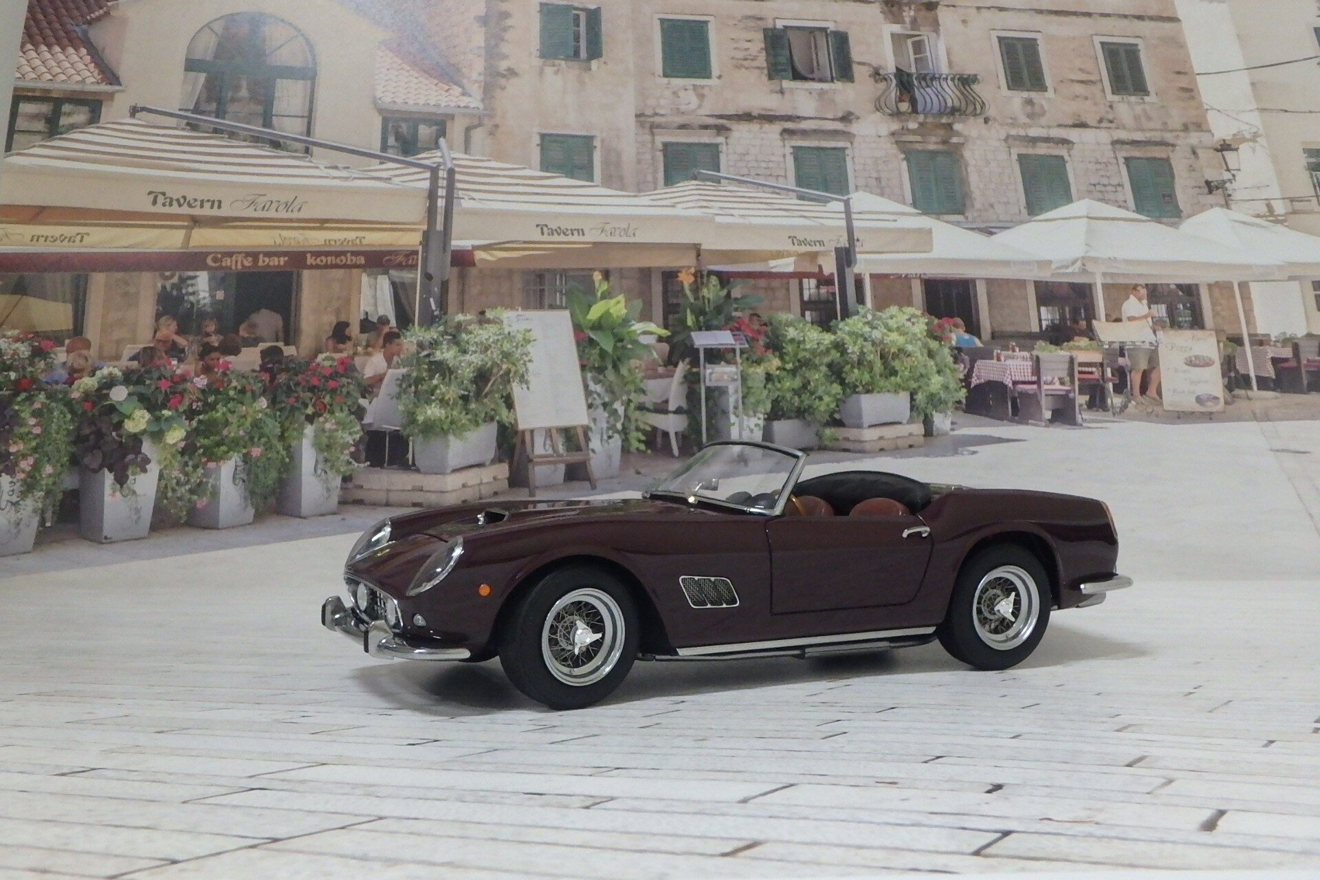 1/24 イタレリ カリフォルニア 250 GT イタレリ1/24 フェラーリ250GT カリフォルニア＃15完成: ヒロシの